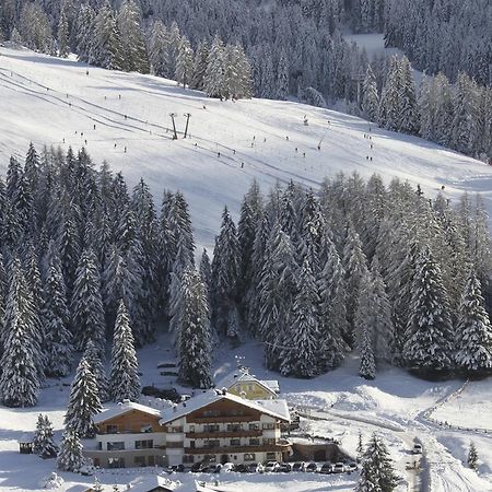 Garni Hotel Rosengarten B&B Selva di Val Gardena Eksteriør bilde