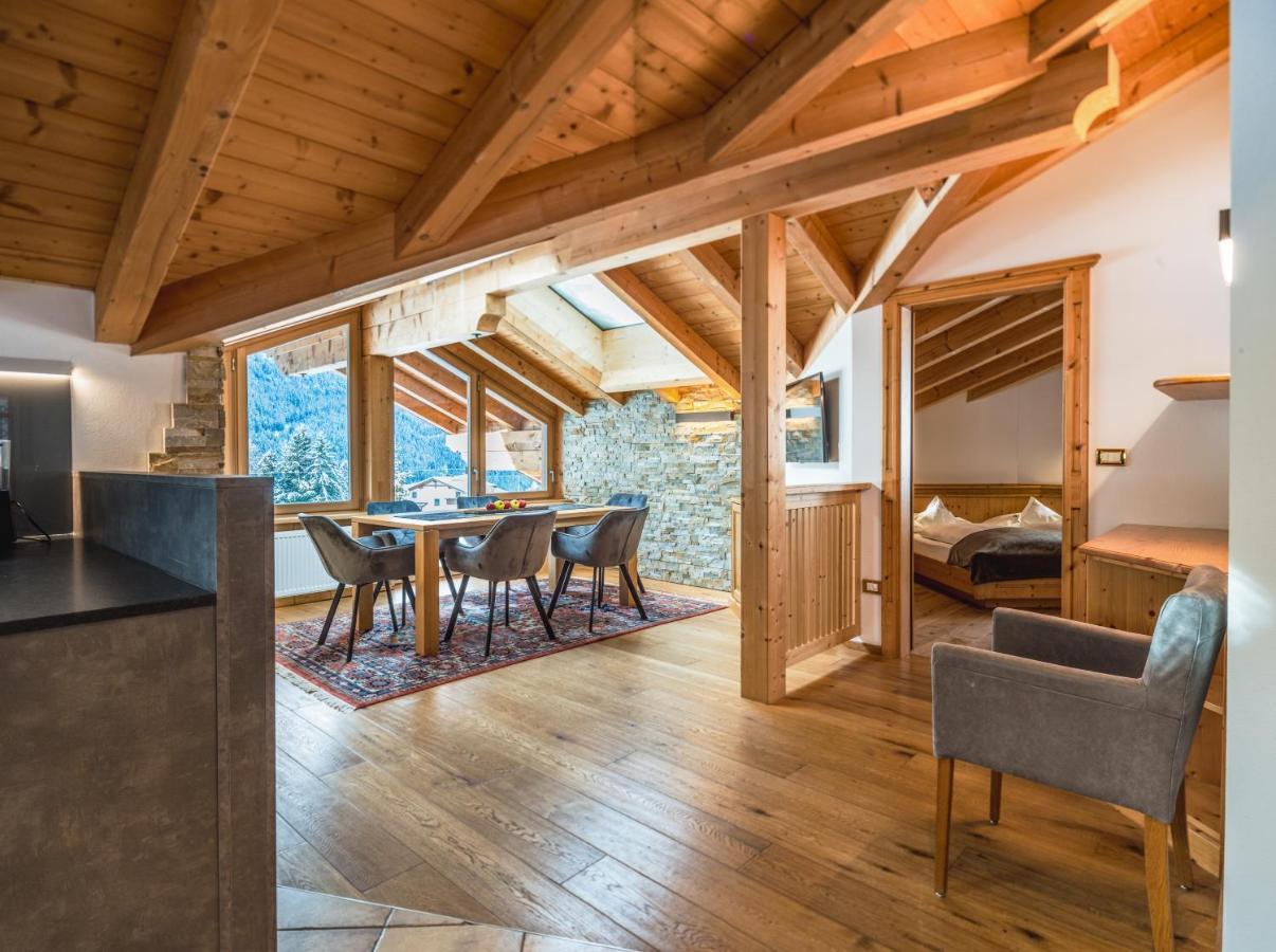 Garni Hotel Rosengarten B&B Selva di Val Gardena Eksteriør bilde