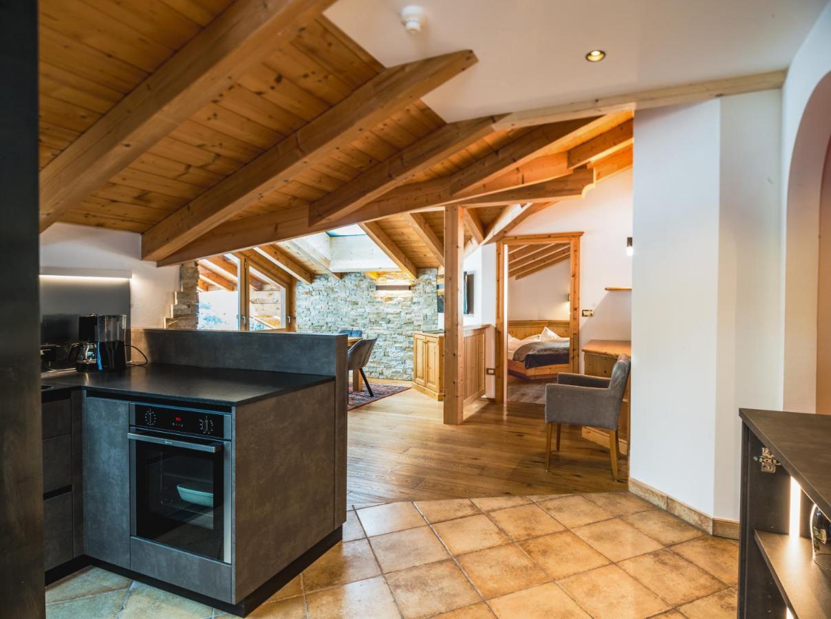 Garni Hotel Rosengarten B&B Selva di Val Gardena Eksteriør bilde