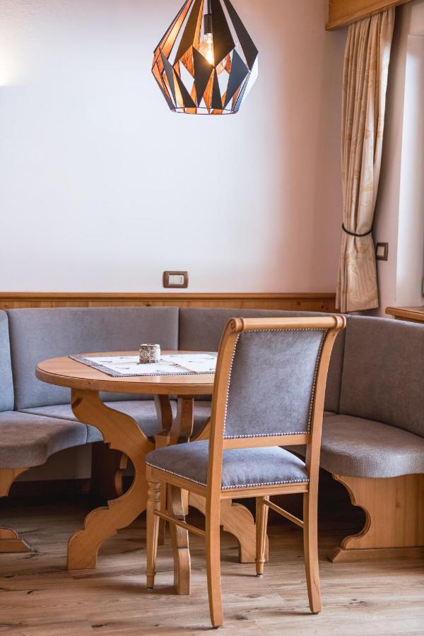 Garni Hotel Rosengarten B&B Selva di Val Gardena Eksteriør bilde