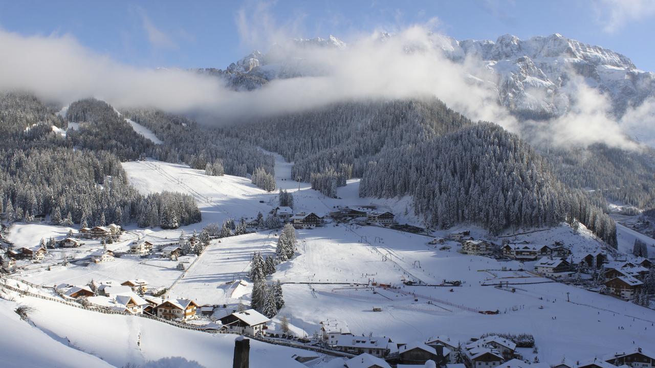 Garni Hotel Rosengarten B&B Selva di Val Gardena Eksteriør bilde